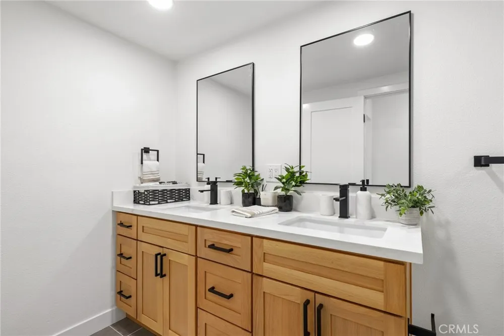 220 Gwynwood Avenue La Habra, CA 90631