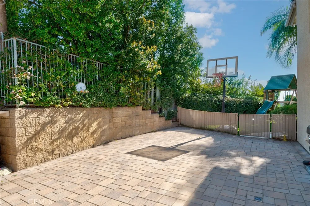 22594 Hidden Hills Yorba Linda, CA 92887