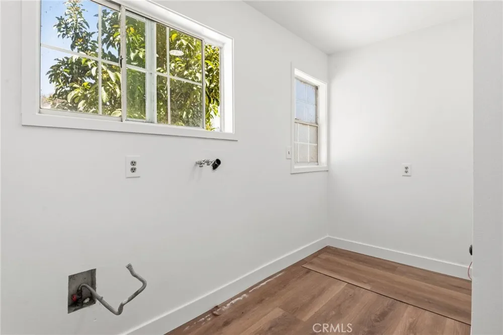 4874 Park Riverside, CA 92507