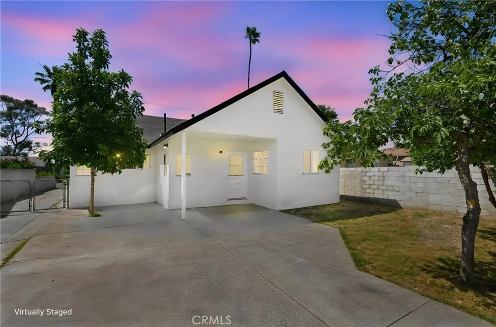 4874 Park Riverside, CA 92507