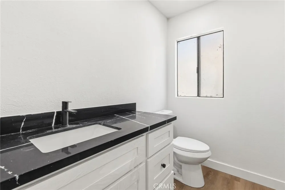4874 Park Riverside, CA 92507