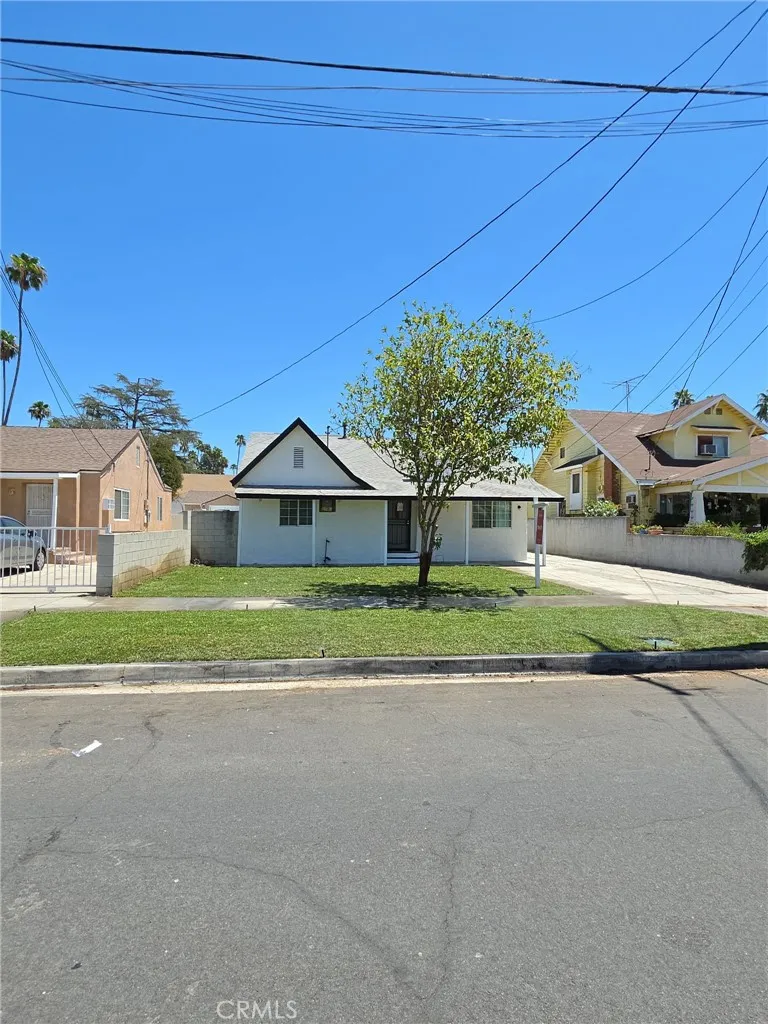 4874 Park Riverside, CA 92507