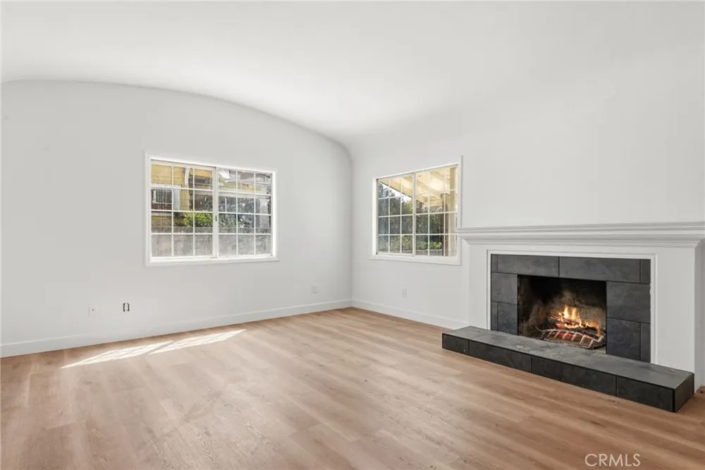 4874 Park Riverside, CA 92507