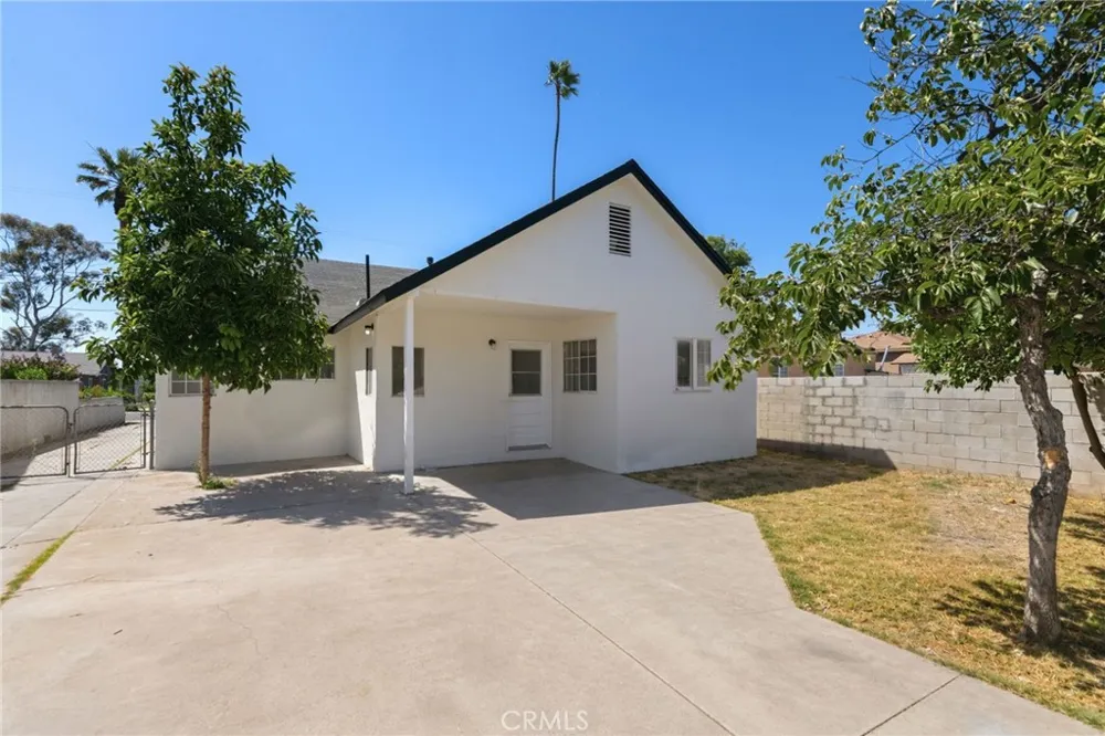 4874 Park Riverside, CA 92507