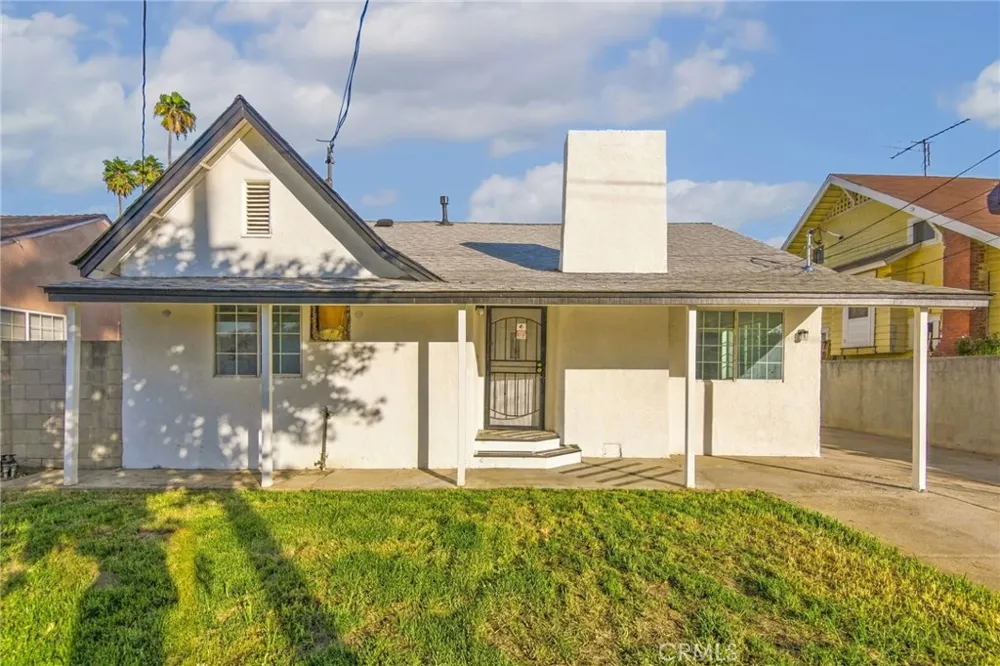 4874 Park Riverside, CA 92507