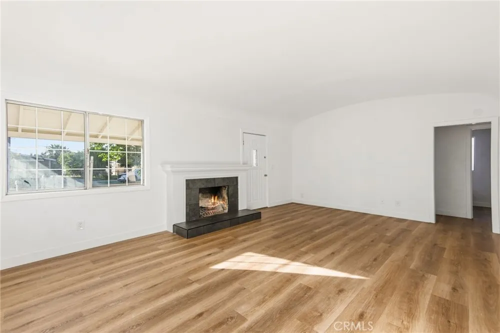 4874 Park Riverside, CA 92507