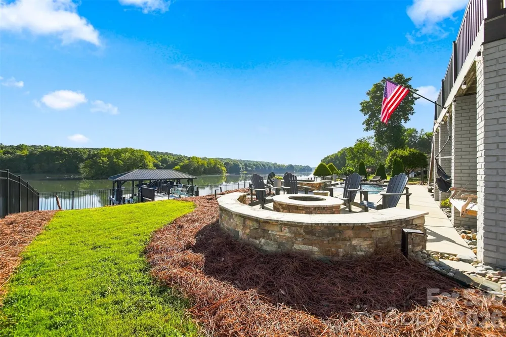 2682 Canvasback Lane Catawba, NC 28609