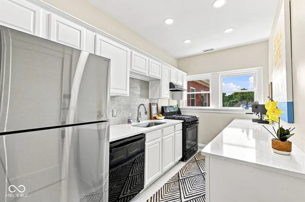 3419 Pennsylvania Street #C6 Indianapolis, IN 46205