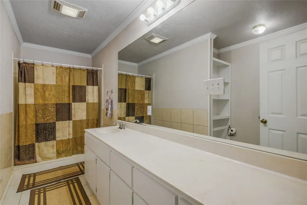 2481 Highway 21 W Dale, TX 78616