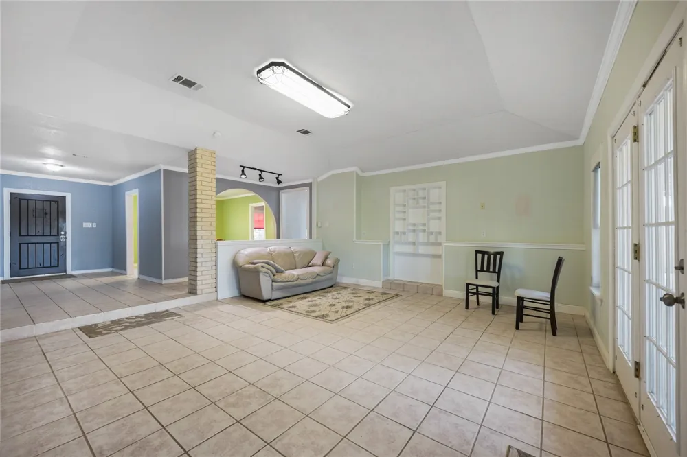 2481 Highway 21 W Dale, TX 78616