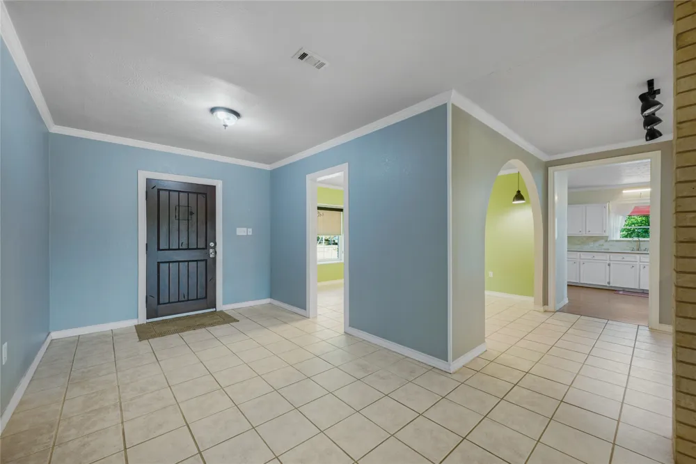 2481 Highway 21 W Dale, TX 78616