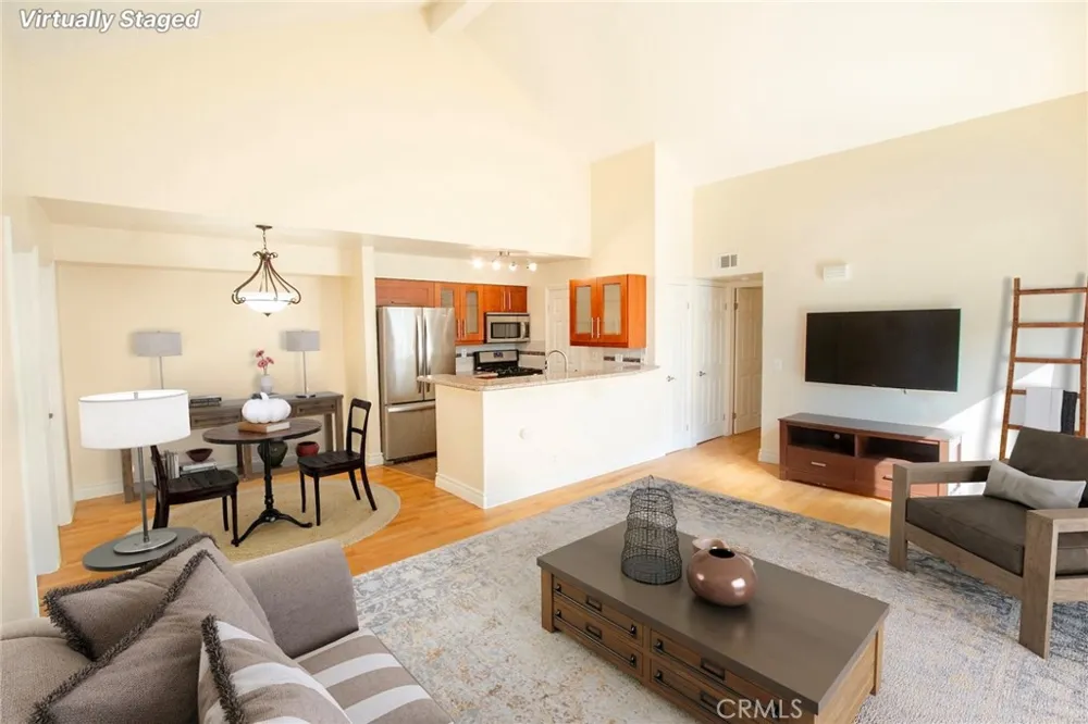21203 Trumpet #203 Newhall, CA 91321