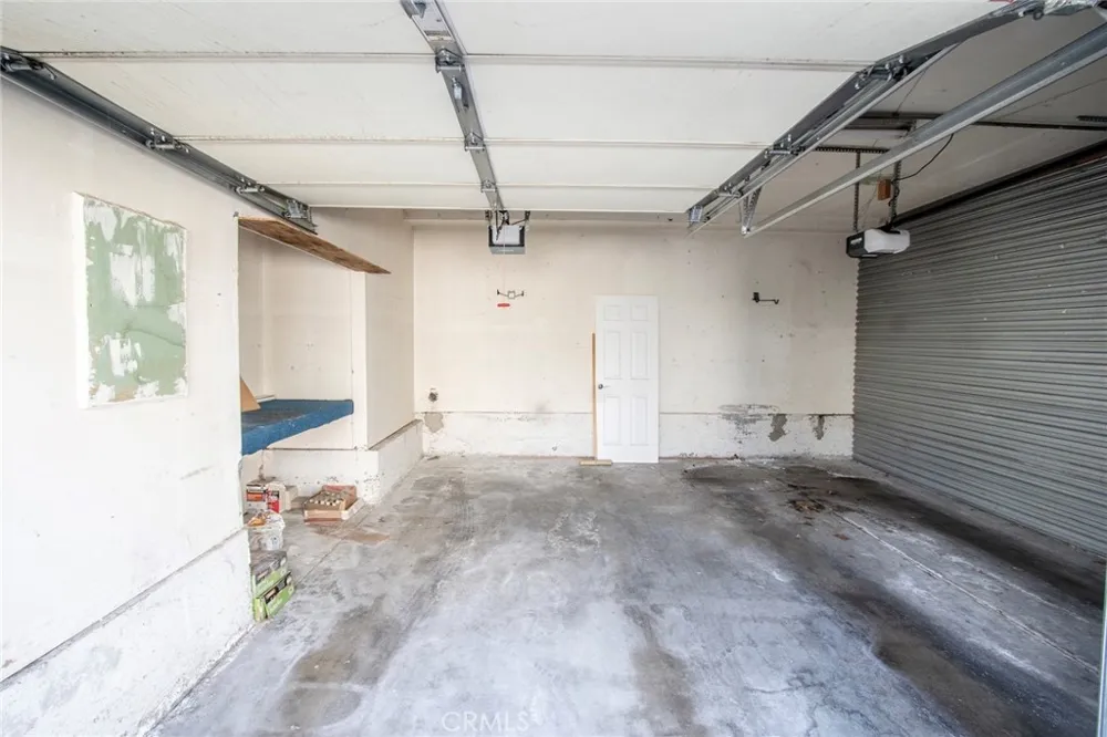21203 Trumpet #203 Newhall, CA 91321