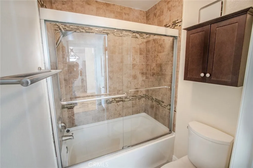21203 Trumpet #203 Newhall, CA 91321
