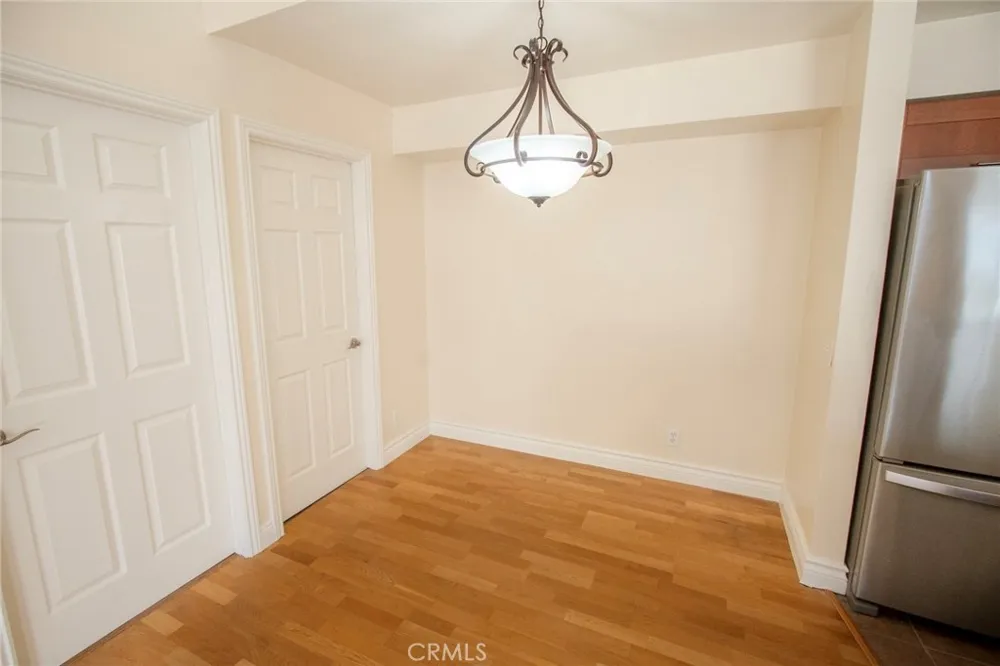 21203 Trumpet #203 Newhall, CA 91321