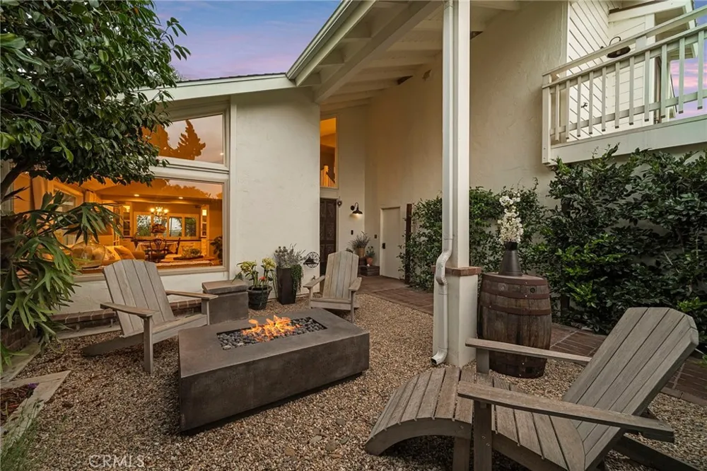 8239 Sugarman Drive La Jolla, CA 92037