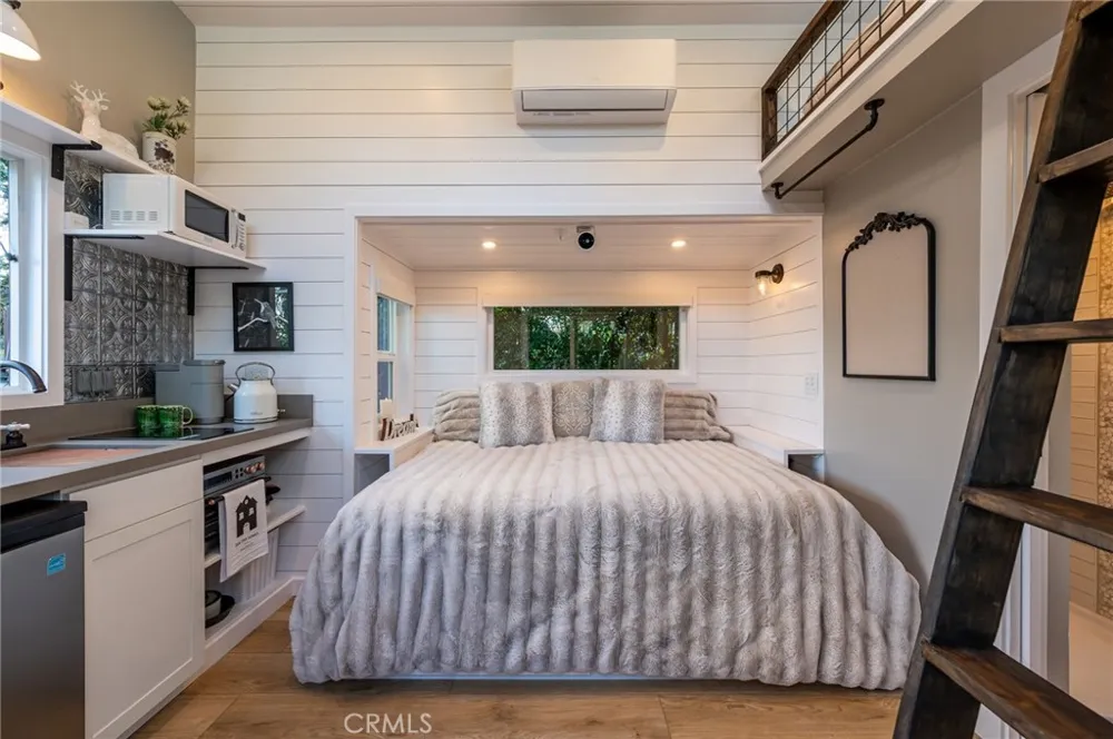 8239 Sugarman Drive La Jolla, CA 92037