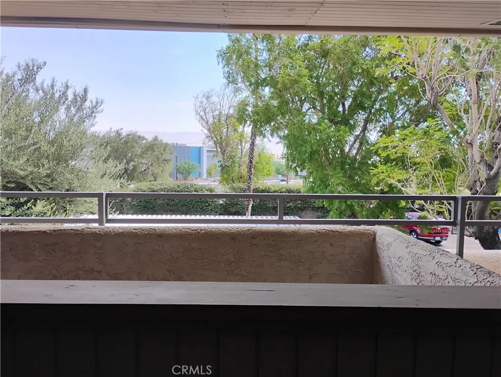 420 Villa Court #211 Palm Springs, CA 92262