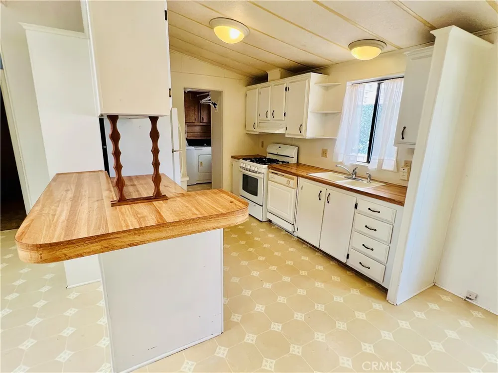 2520 Esperanza Palermo, CA 95968