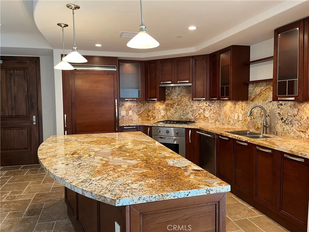 8087 Scholarship Irvine, CA 92612
