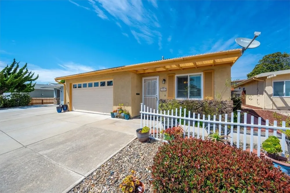 151 Jennifer Court Grover Beach, CA 93433
