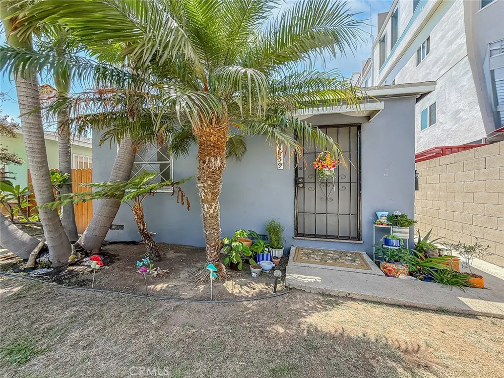 5459 Inglewood Culver City, CA 90230