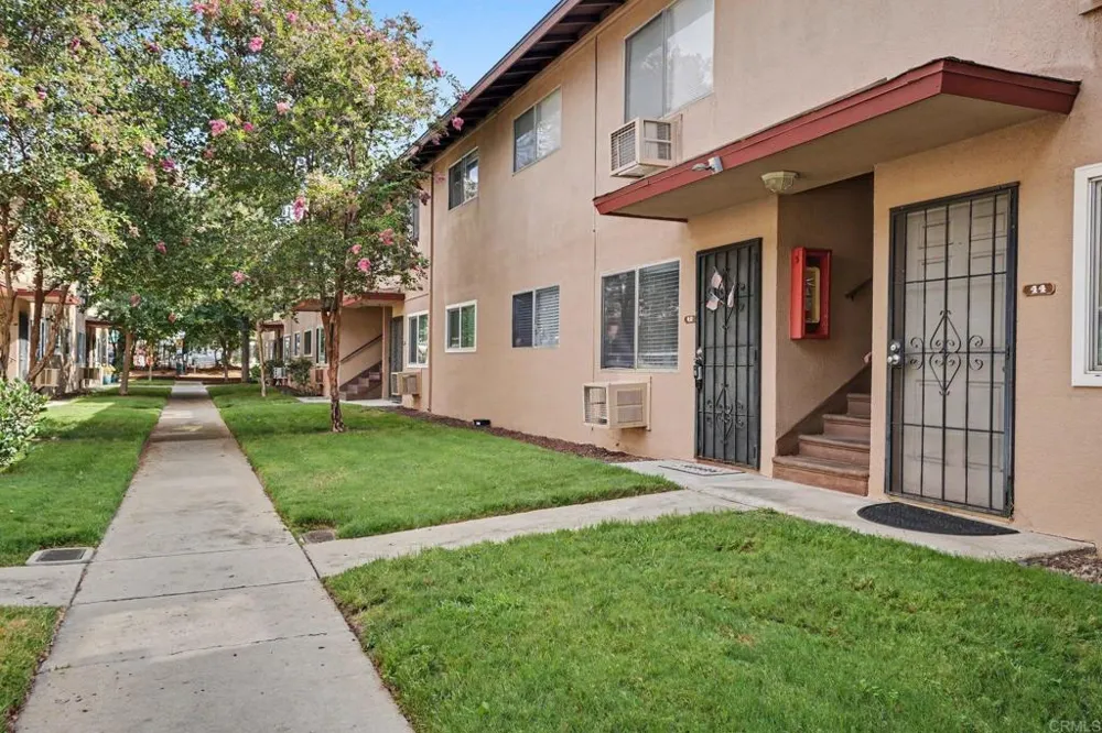 9733 Winter Gardens Boulevard #42 Lakeside, CA 92040