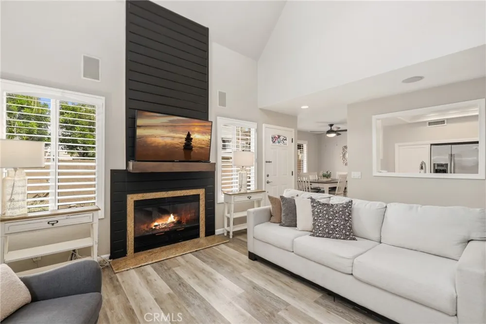 27841 Persimmon #44 Mission Viejo, CA 92691