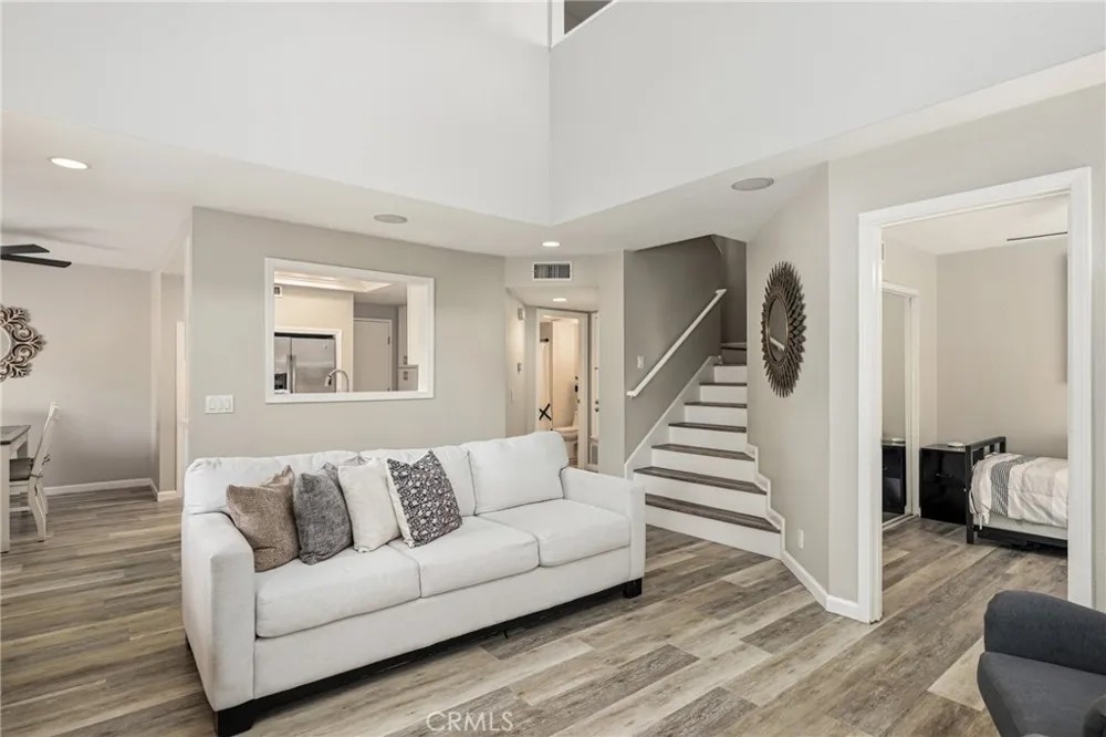 27841 Persimmon #44 Mission Viejo, CA 92691