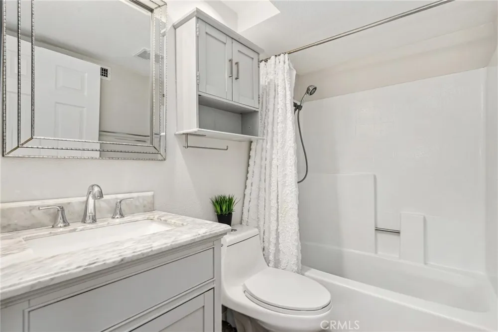 27841 Persimmon #44 Mission Viejo, CA 92691