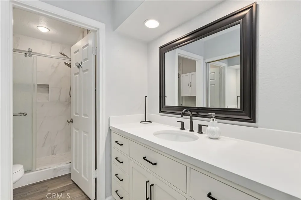 27841 Persimmon #44 Mission Viejo, CA 92691