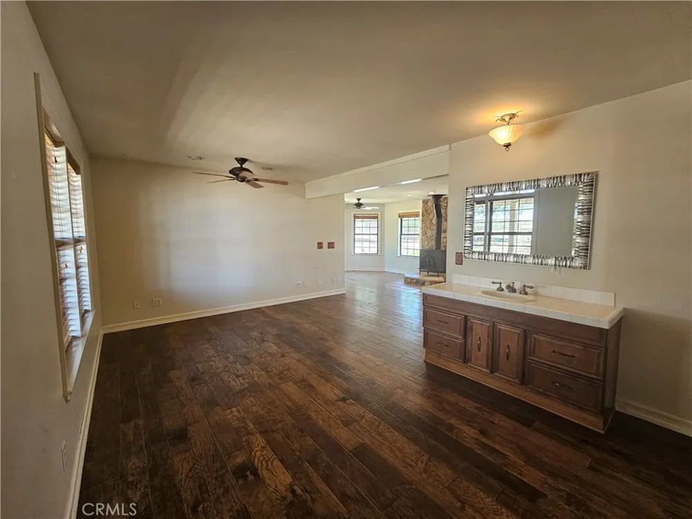 22530 Rolling Meadows Perris, CA 92570