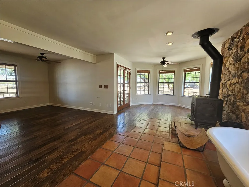 22530 Rolling Meadows Perris, CA 92570