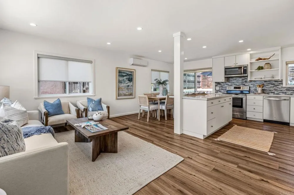 2423 Newcastle Avenue Cardiff by the Sea, CA 92007