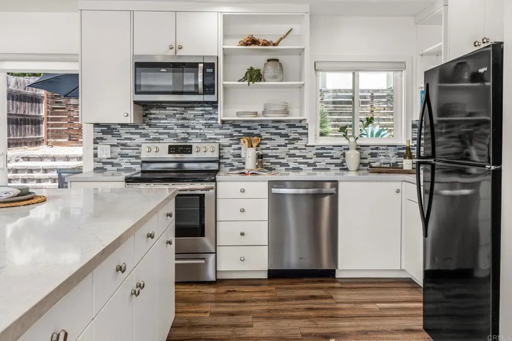 2423 Newcastle Avenue Cardiff by the Sea, CA 92007