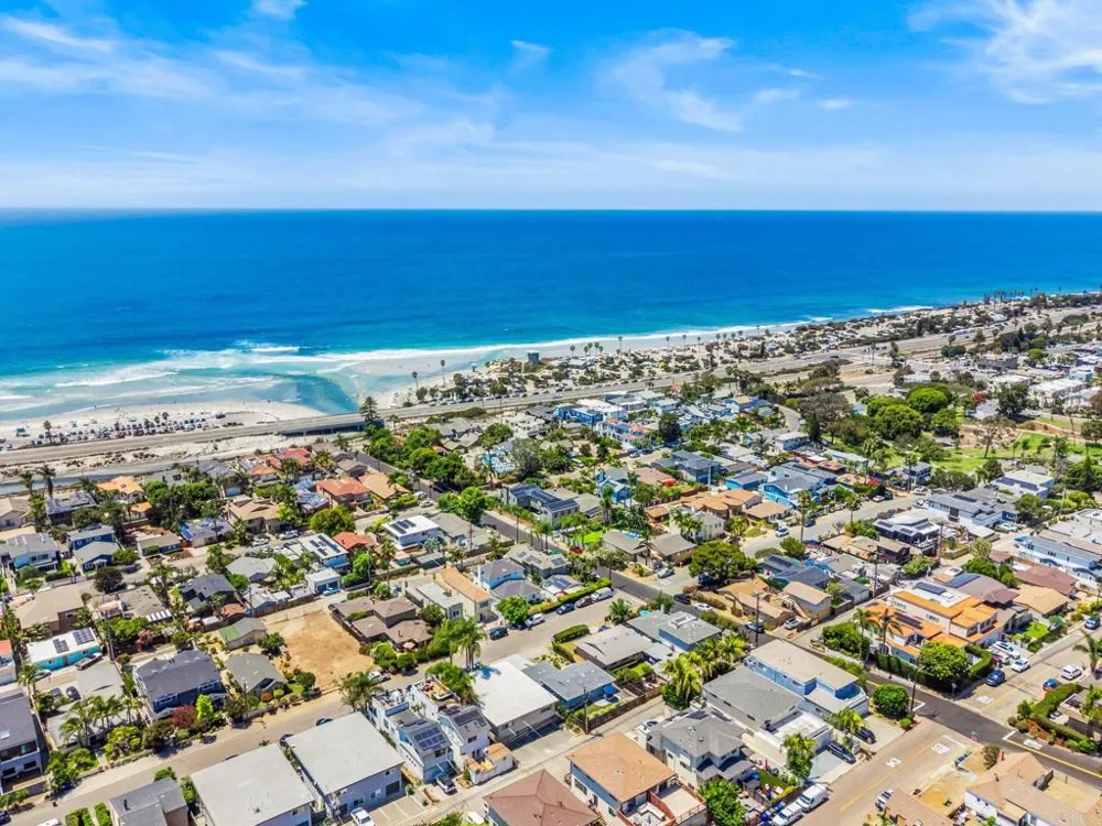 2423 Newcastle Avenue Cardiff by the Sea, CA 92007