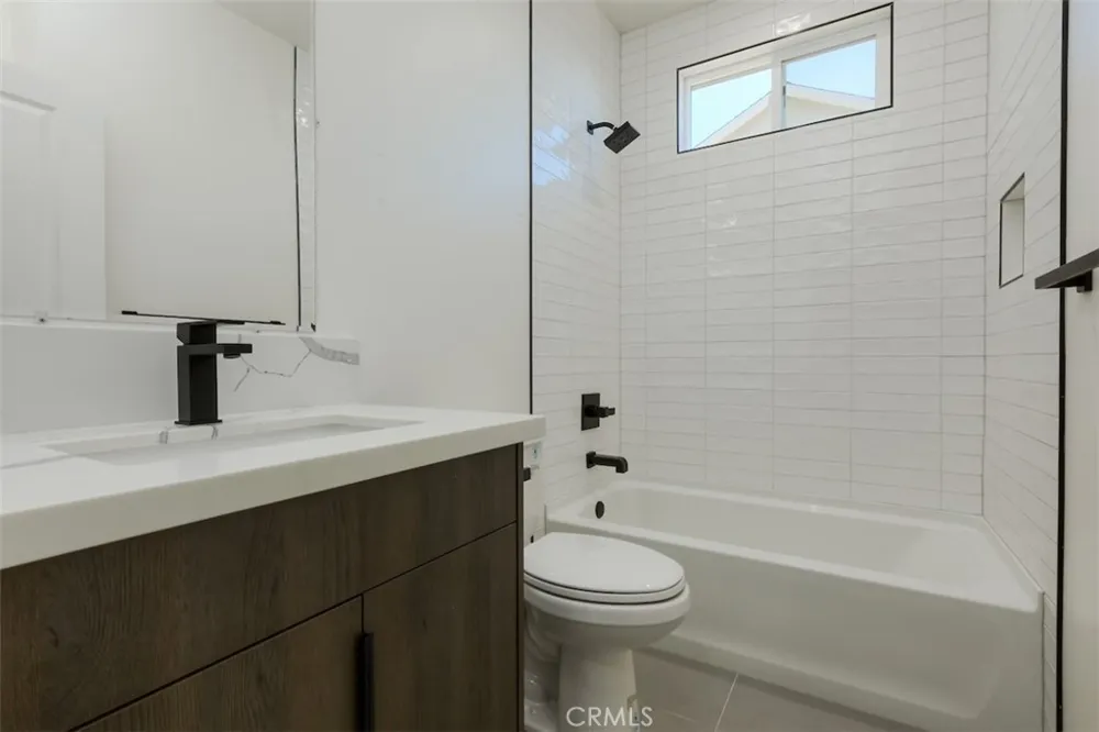 5682 Newman Paradise, CA 95969