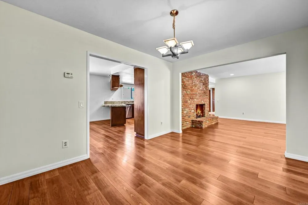 3495 Ridgecrest Dr. Carlsbad, CA 92008
