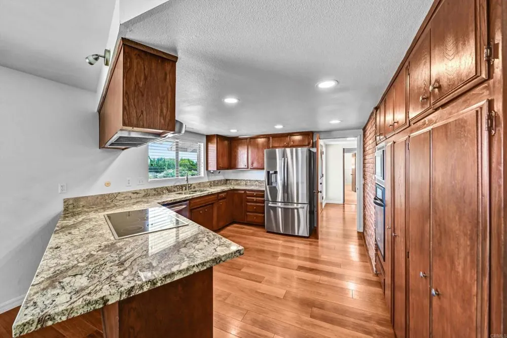 3495 Ridgecrest Dr. Carlsbad, CA 92008
