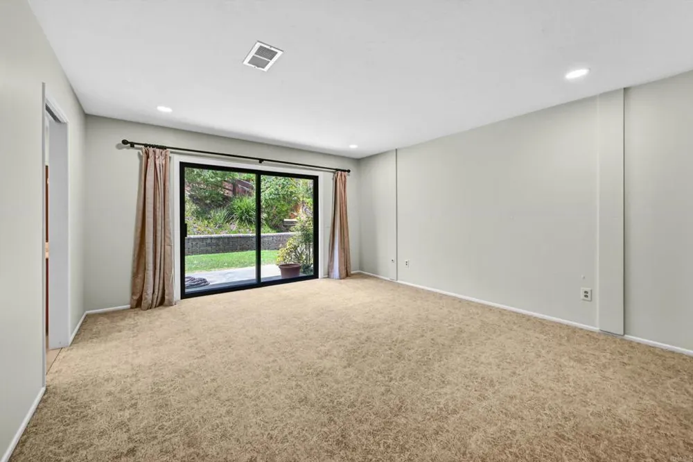 3495 Ridgecrest Dr. Carlsbad, CA 92008