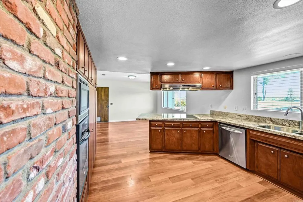 3495 Ridgecrest Dr. Carlsbad, CA 92008