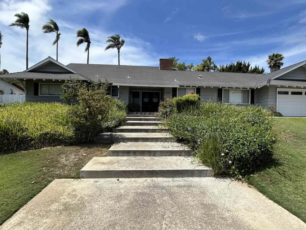 3495 Ridgecrest Dr. Carlsbad, CA 92008