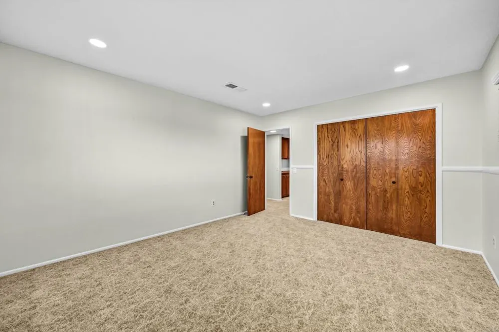 3495 Ridgecrest Dr. Carlsbad, CA 92008
