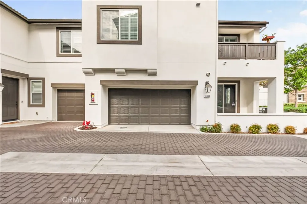 31865 Calle Luz Temecula, CA 92592