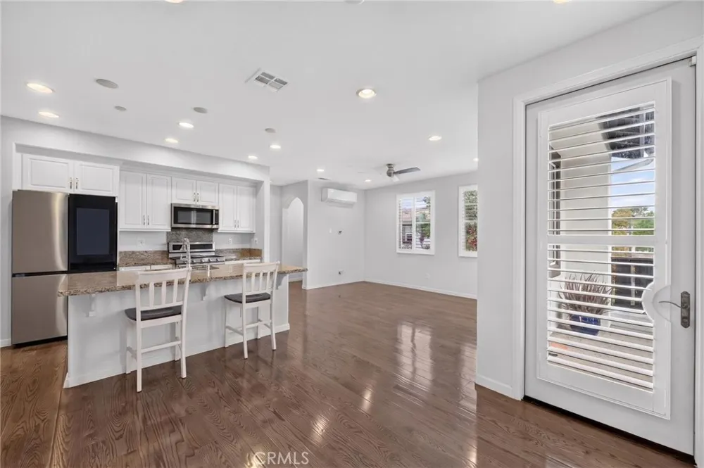 31865 Calle Luz Temecula, CA 92592