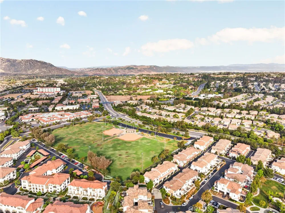 31865 Calle Luz Temecula, CA 92592