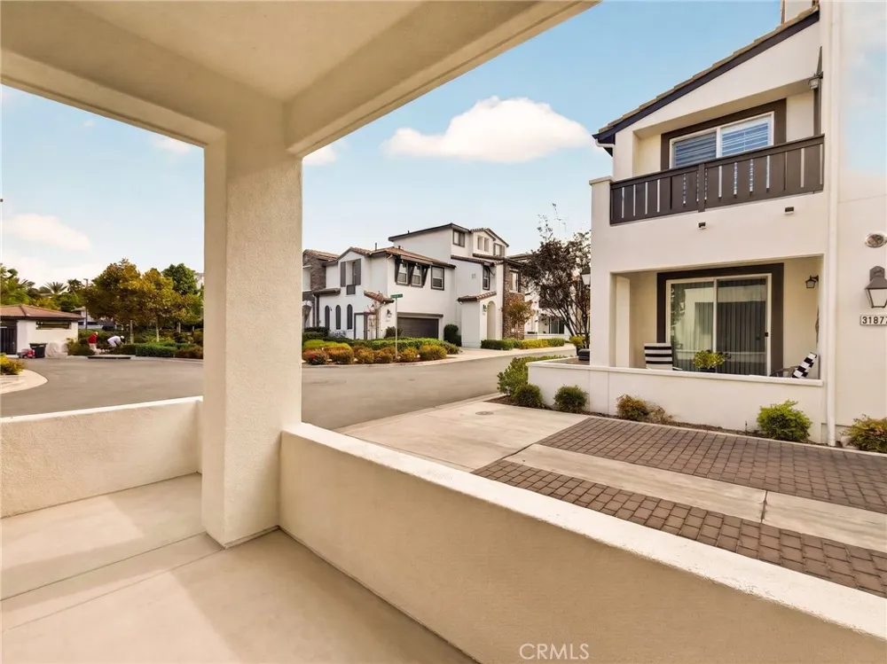 31865 Calle Luz Temecula, CA 92592