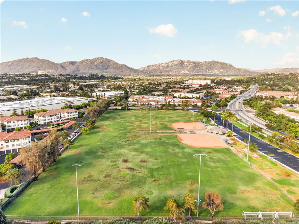 31865 Calle Luz Temecula, CA 92592