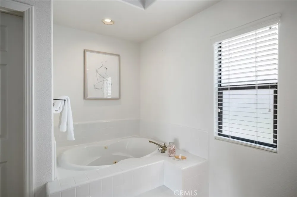 68 Whitecap Street Pismo Beach, CA 93449