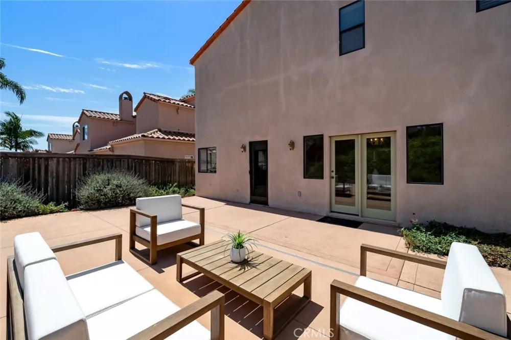 68 Whitecap Street Pismo Beach, CA 93449